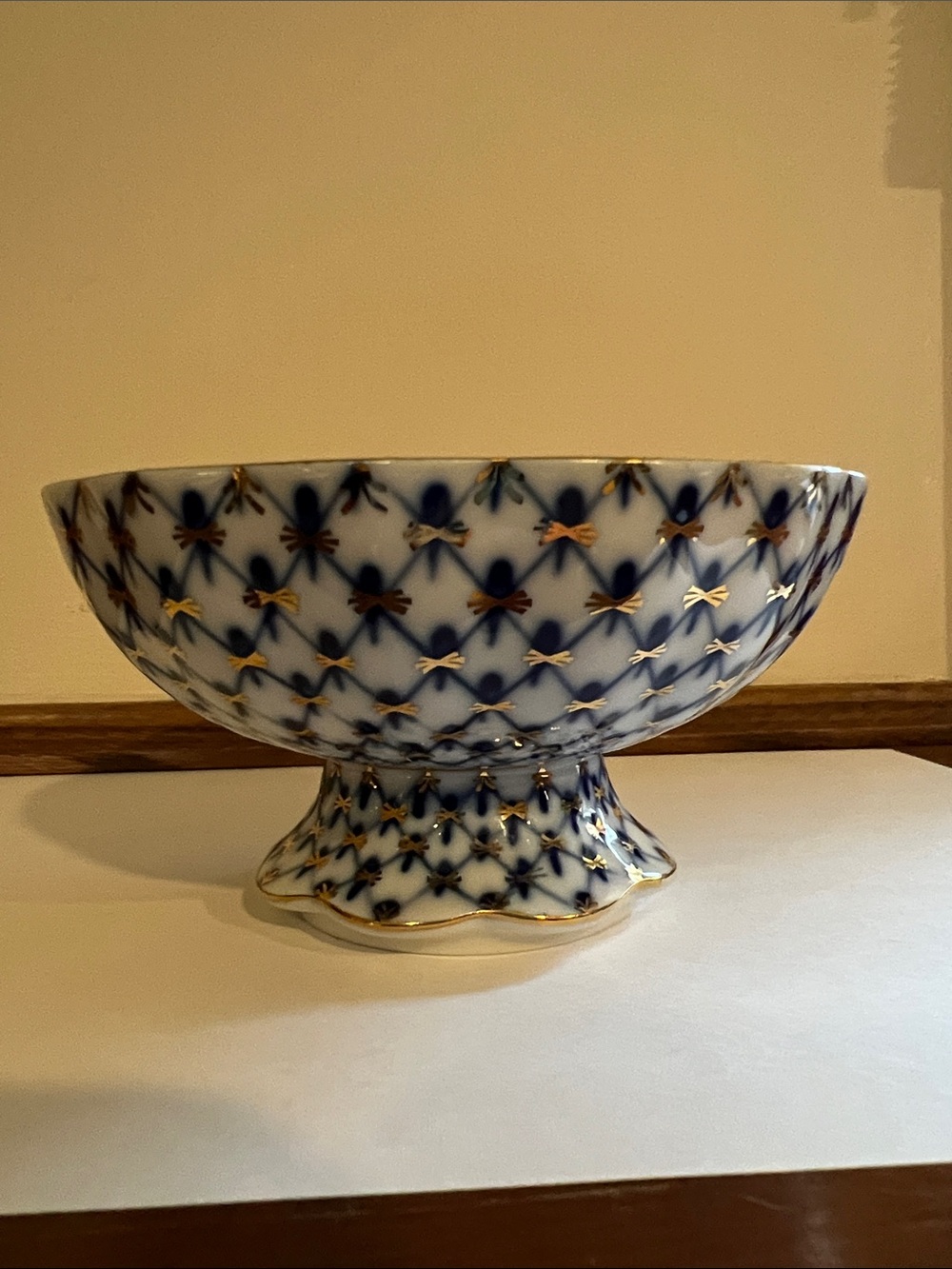 Lomonosov Imperial Russian Cobalt and Real Gold Lattice Porcelain Pedestal Bowl